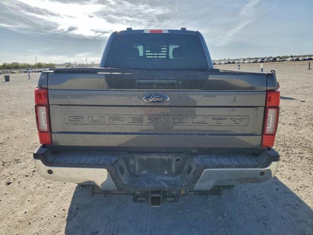 Ford F-250 Super Duty Image 2
