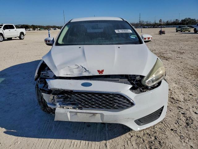 Ford Focus Se Image 4