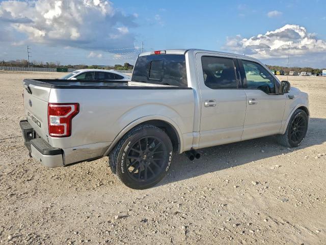 Ford F-150 Supercrew Image 11