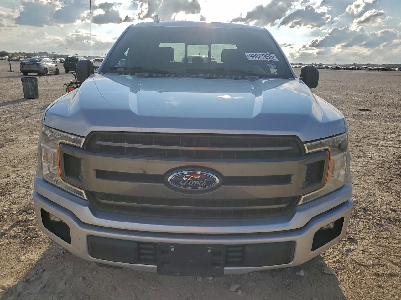 Ford F-150 Supercrew Image 4