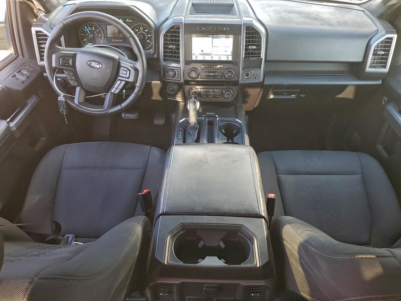 Ford F-150 Supercrew Image 5