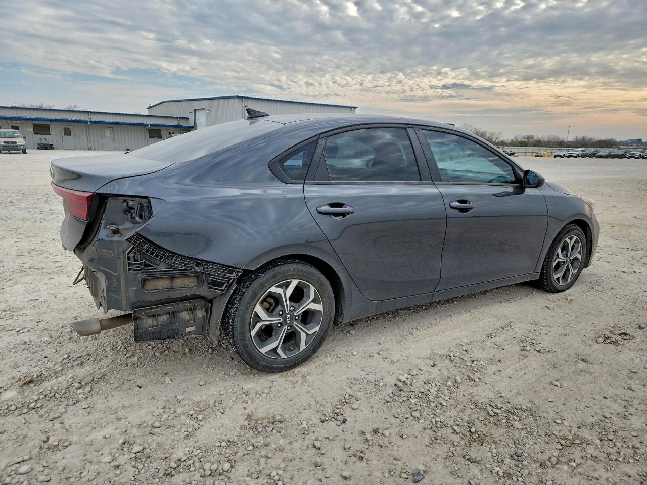 Kia Forte Fe Image 2