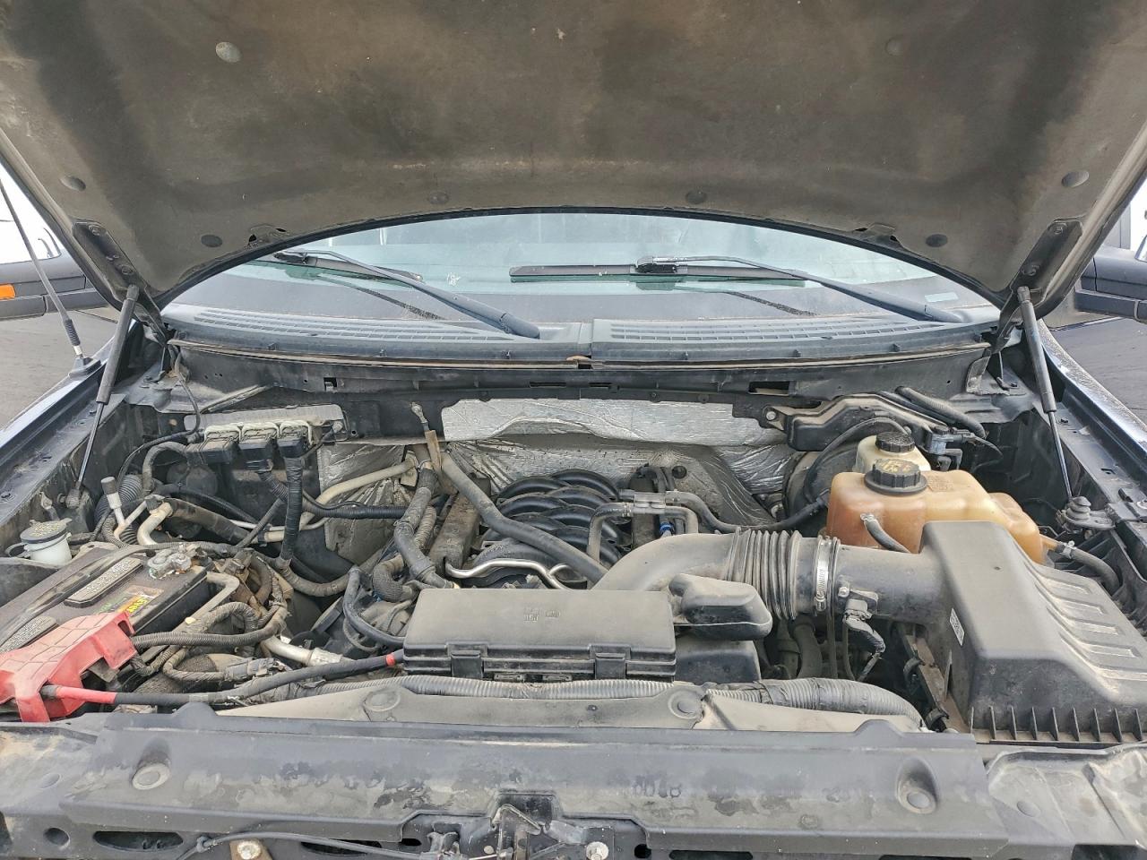 Ford F-150 Supercrew Image 11