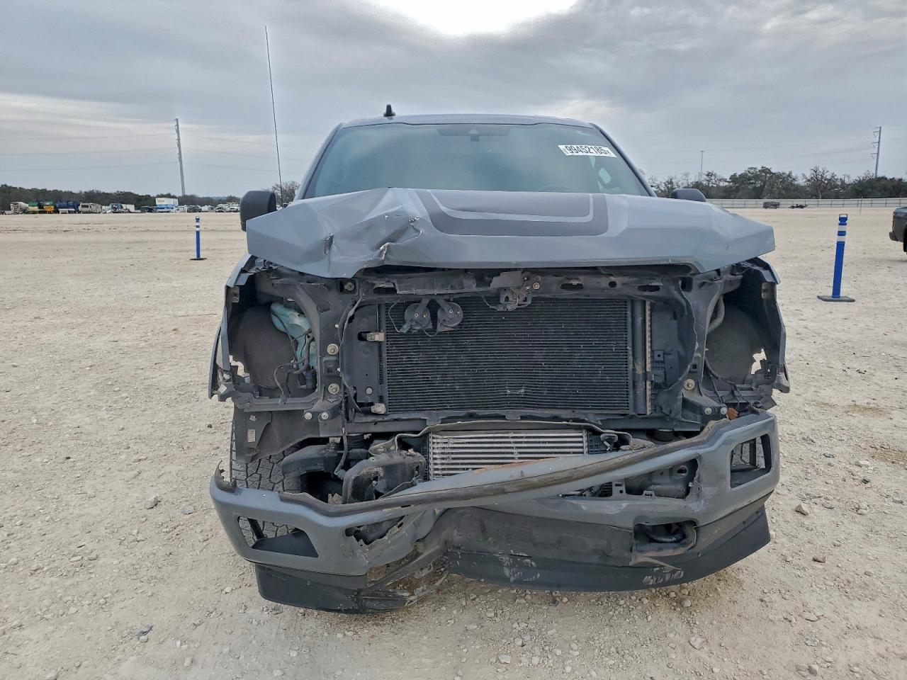 Ford F-150 Supercrew Image 3