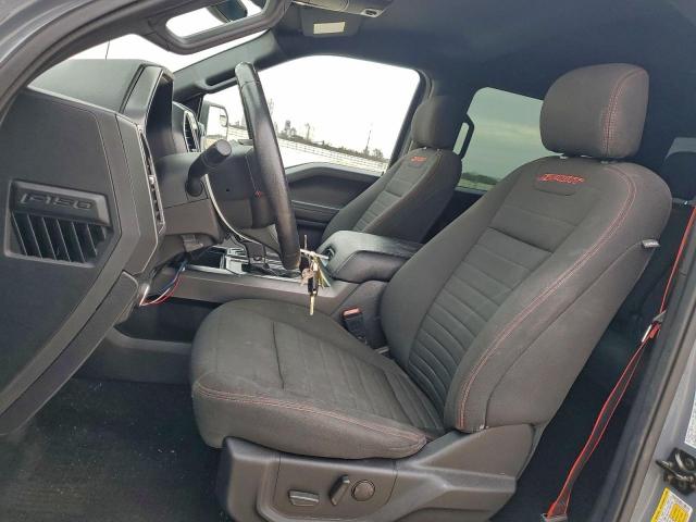 Ford F-150 Supercrew Image 5