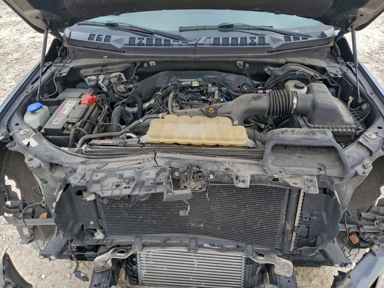 Ford F-150 Supercrew Image 10