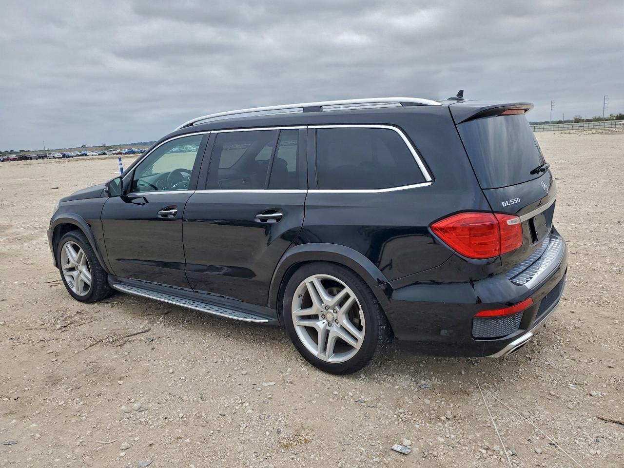 Mercedes-Benz G-Class 550 4matic Image 4