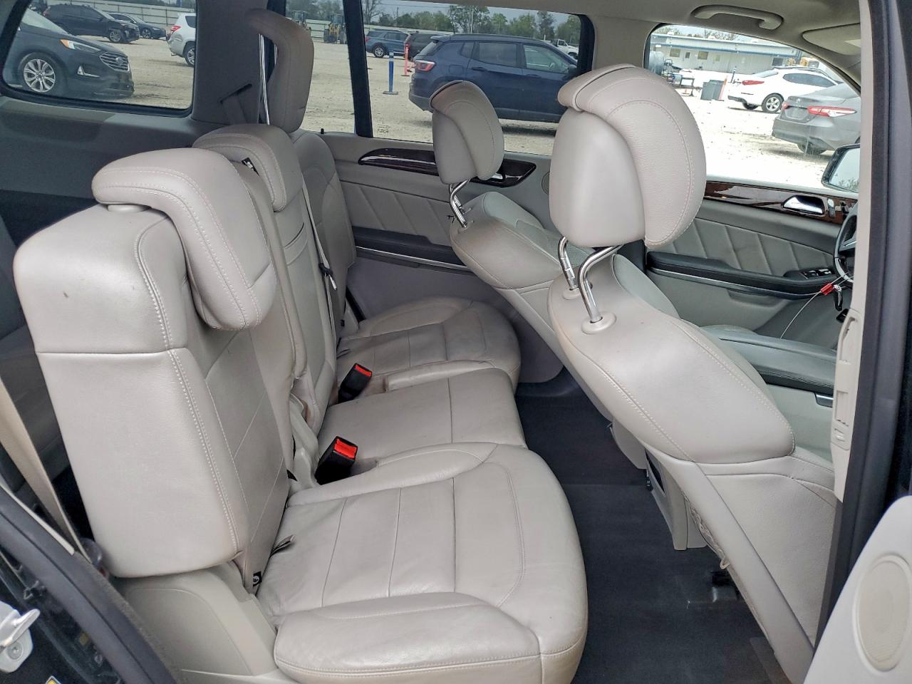 Mercedes-Benz G-Class 550 4matic Image 10