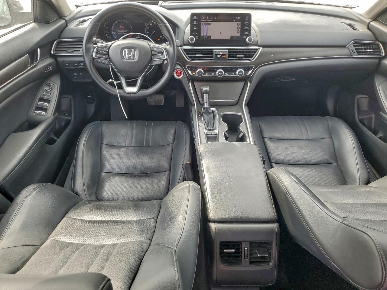 Honda Accord Touring Image 6