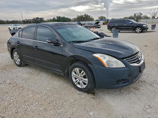 Nissan Altima Base Image 2