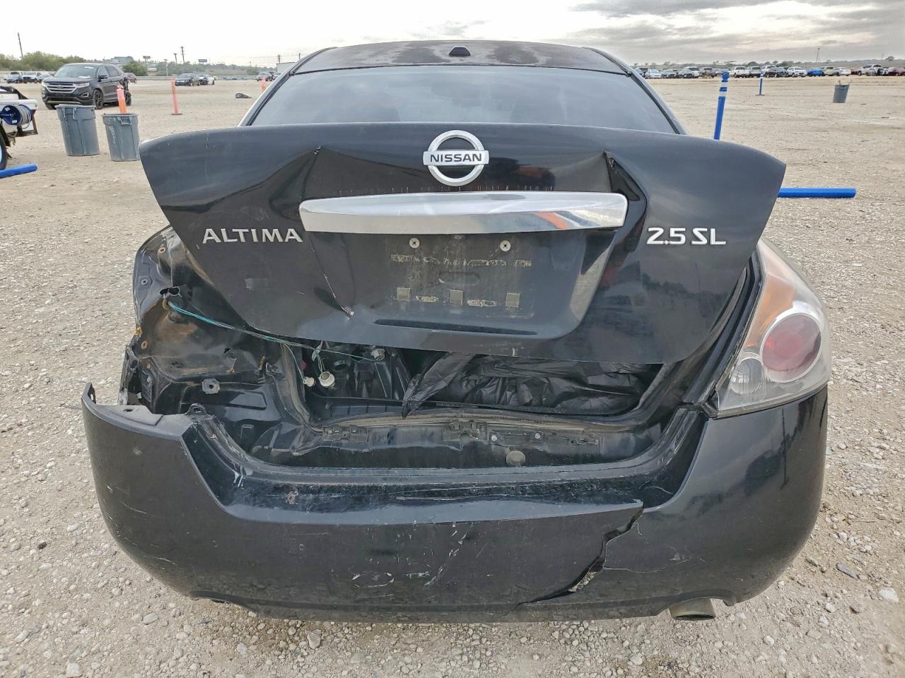 Nissan Altima Base Image 7