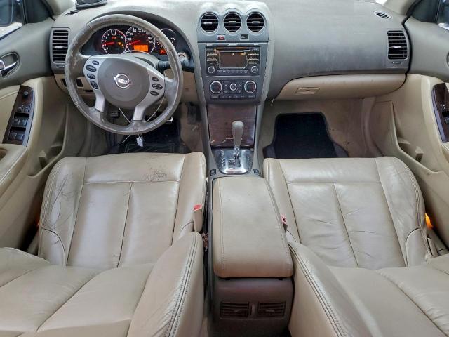 Nissan Altima Base Image 5