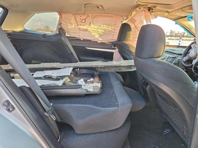 Subaru Outback 2.5i Premium Image 8