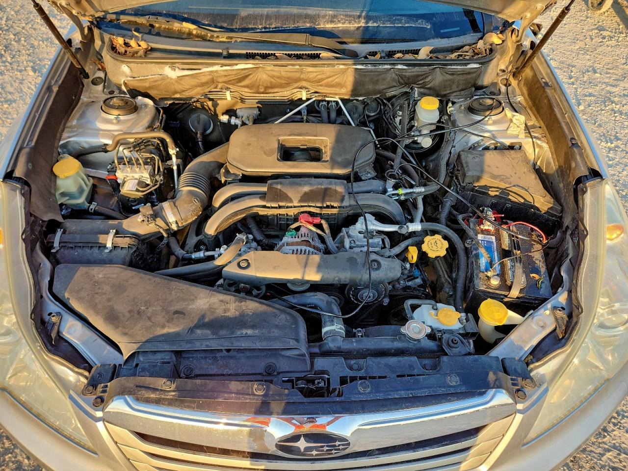 Subaru Outback 2.5i Premium Image 10