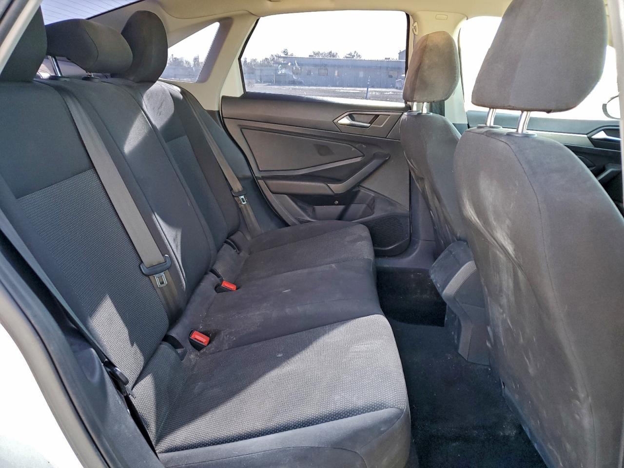 Volkswagen Jetta S Image 11