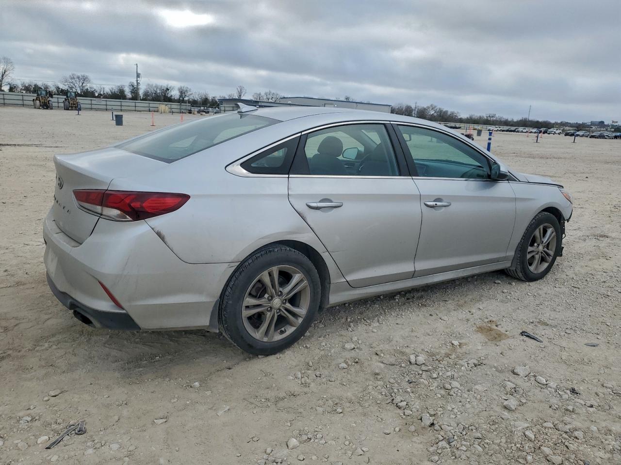 Hyundai SONATA Sport Image 2