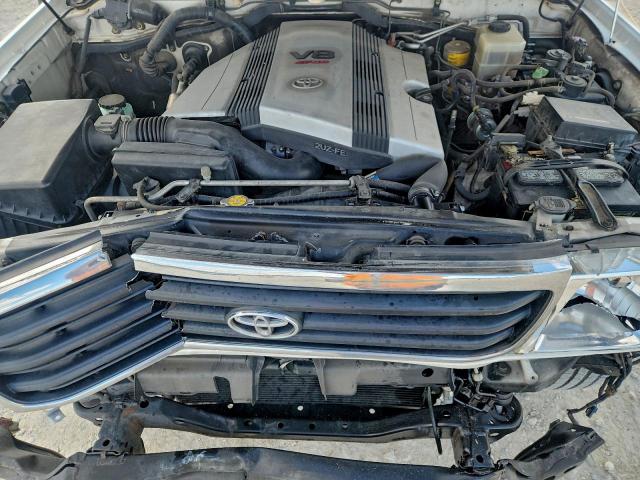 Toyota Land Cruis Image 14