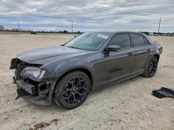  Salvage Chrysler 300