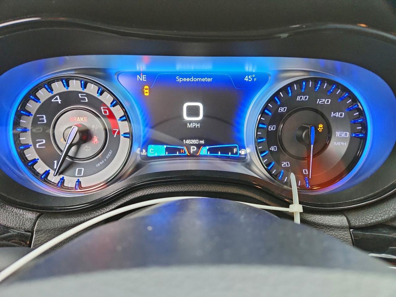 Chrysler 300 S Image 9