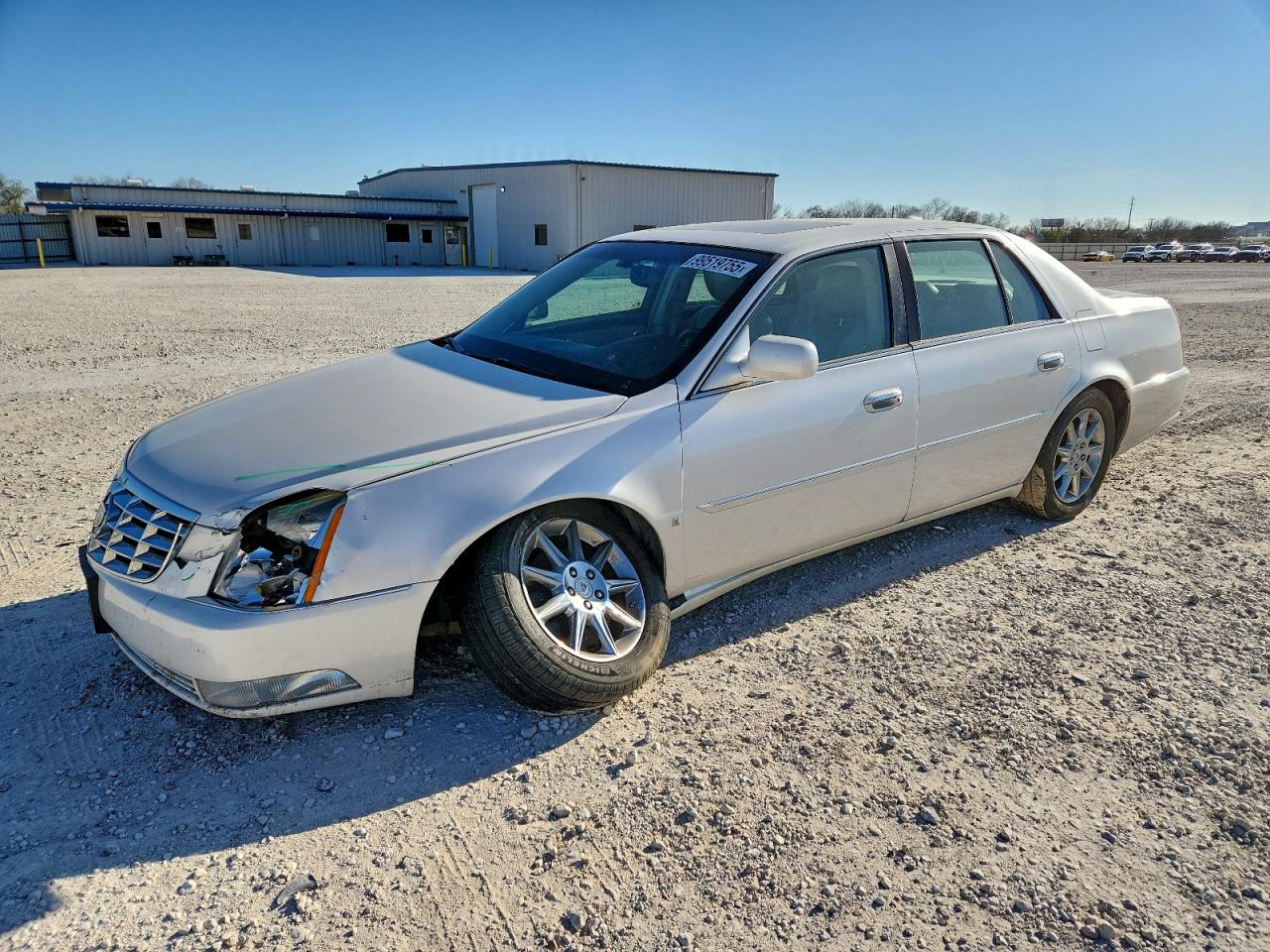 Cadillac DTS Image 1