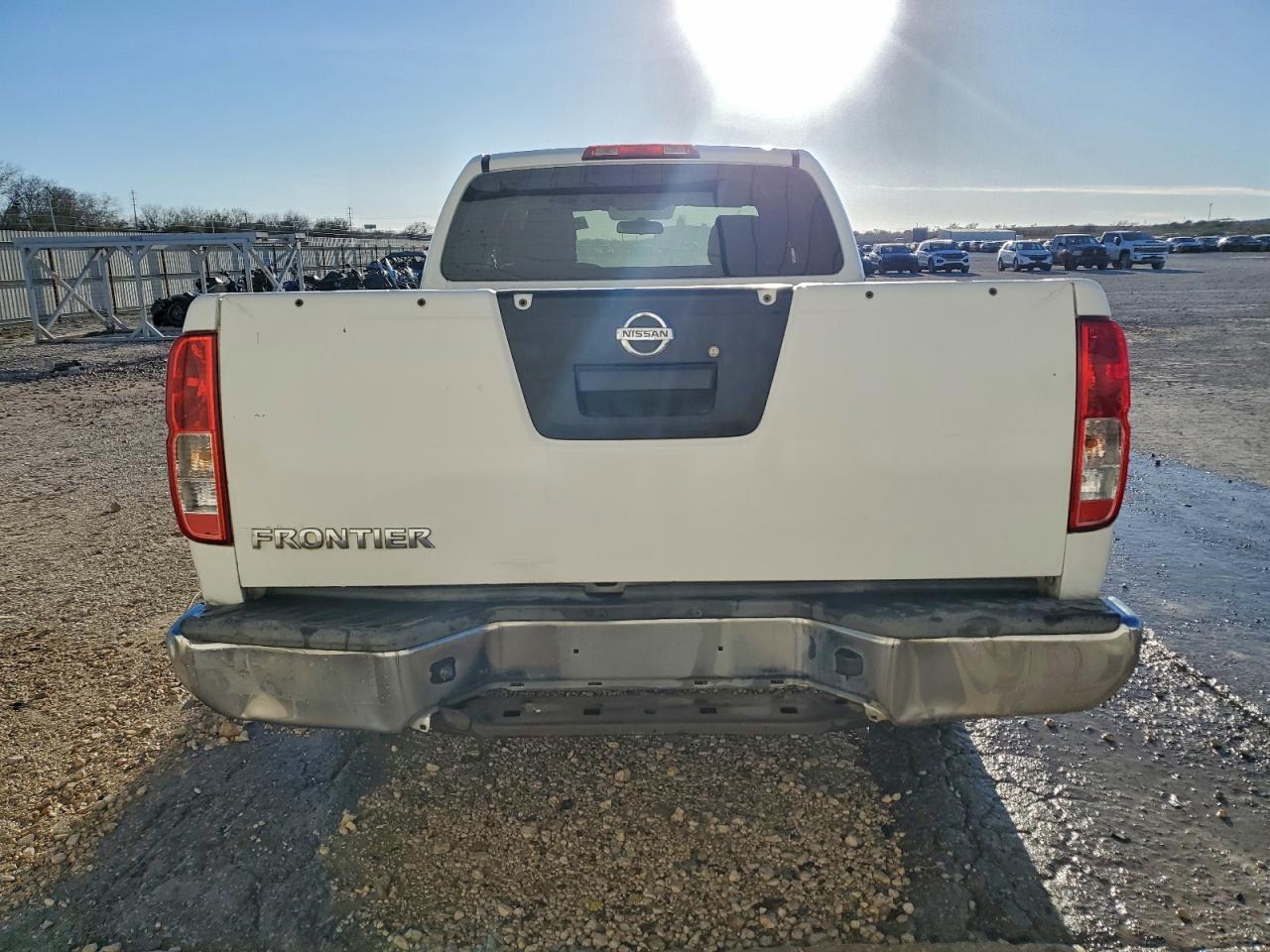 Nissan Frontier S Image 12
