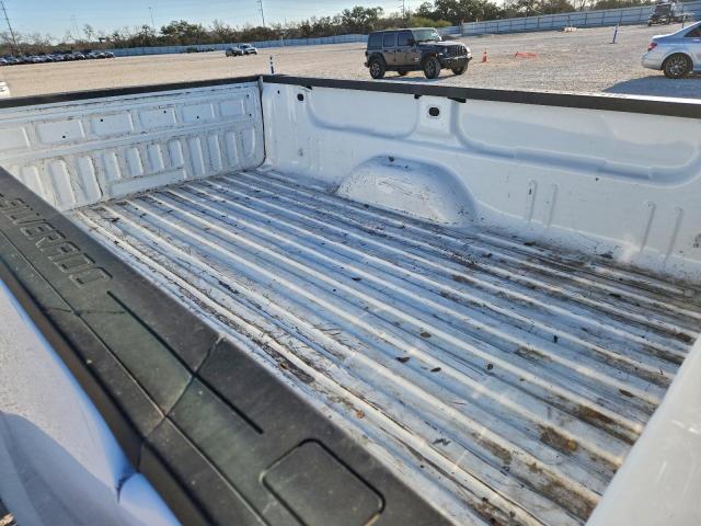 Chevrolet Silverado C1500 Image 6