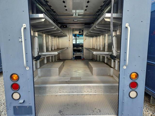 Freightliner Mt45 M Line Walk-in Van Image 7