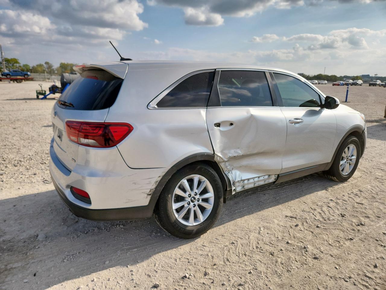Kia Sorento L Image 2