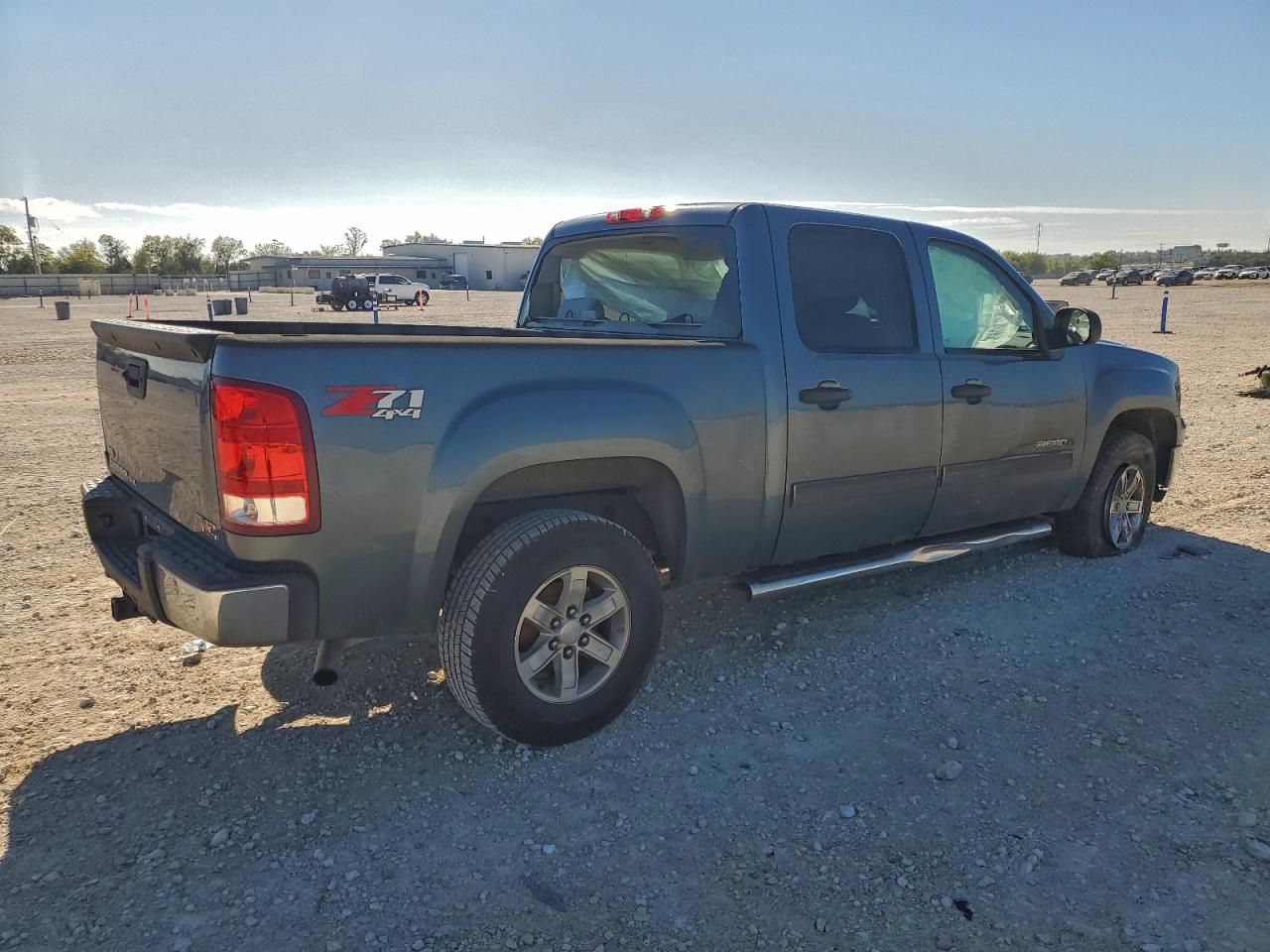 GMC Sierra K1500 Sle Image 3