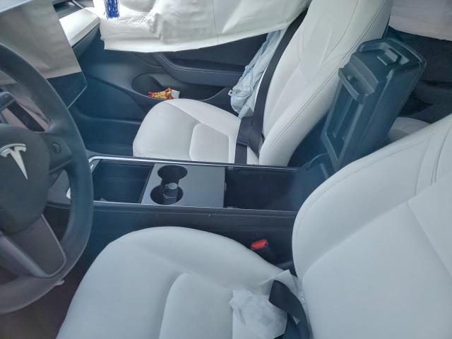 Tesla Model 3 Image 12