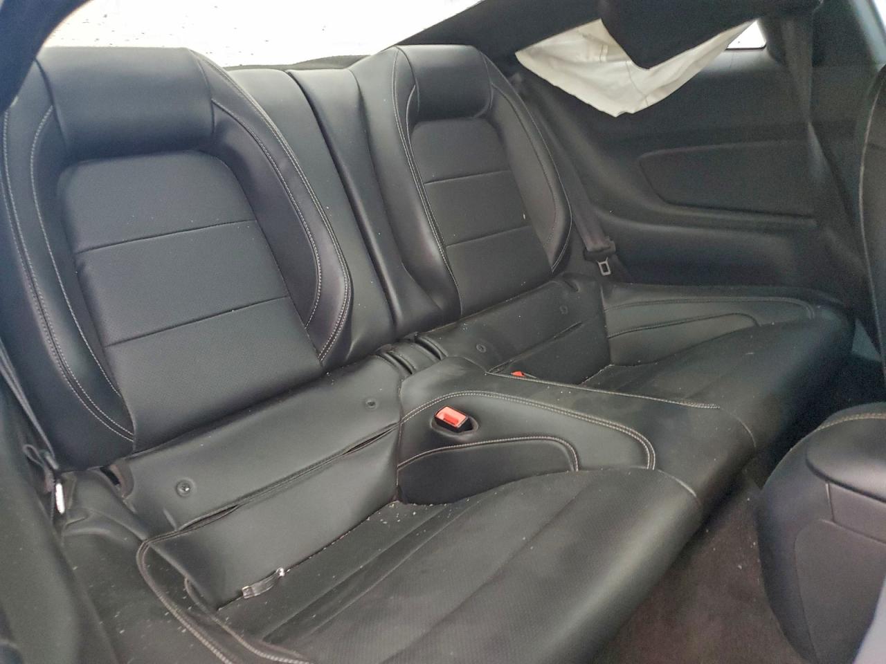 Ford Mustang Gt Image 9