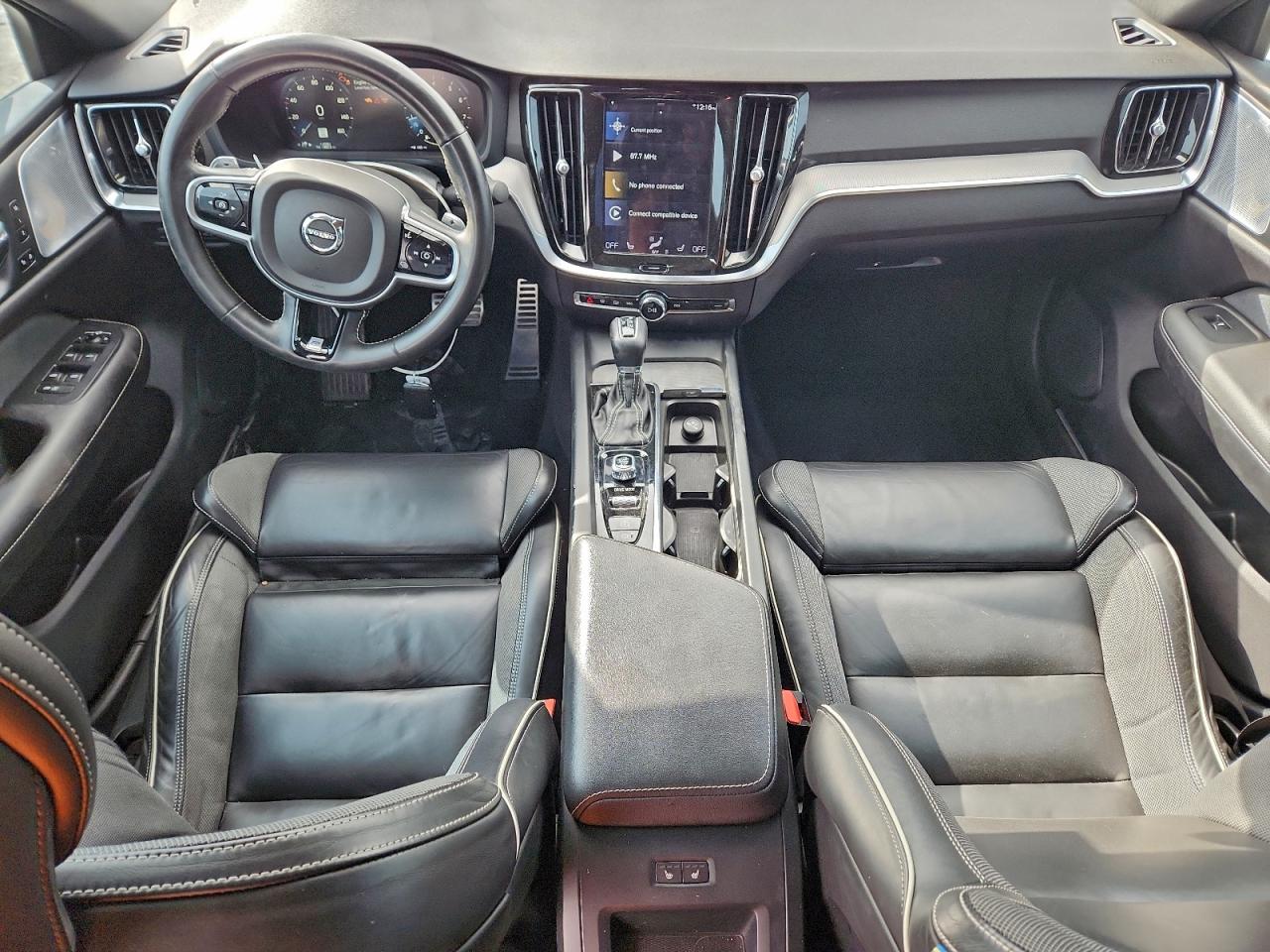 Volvo S60 T6 R-design Image 6