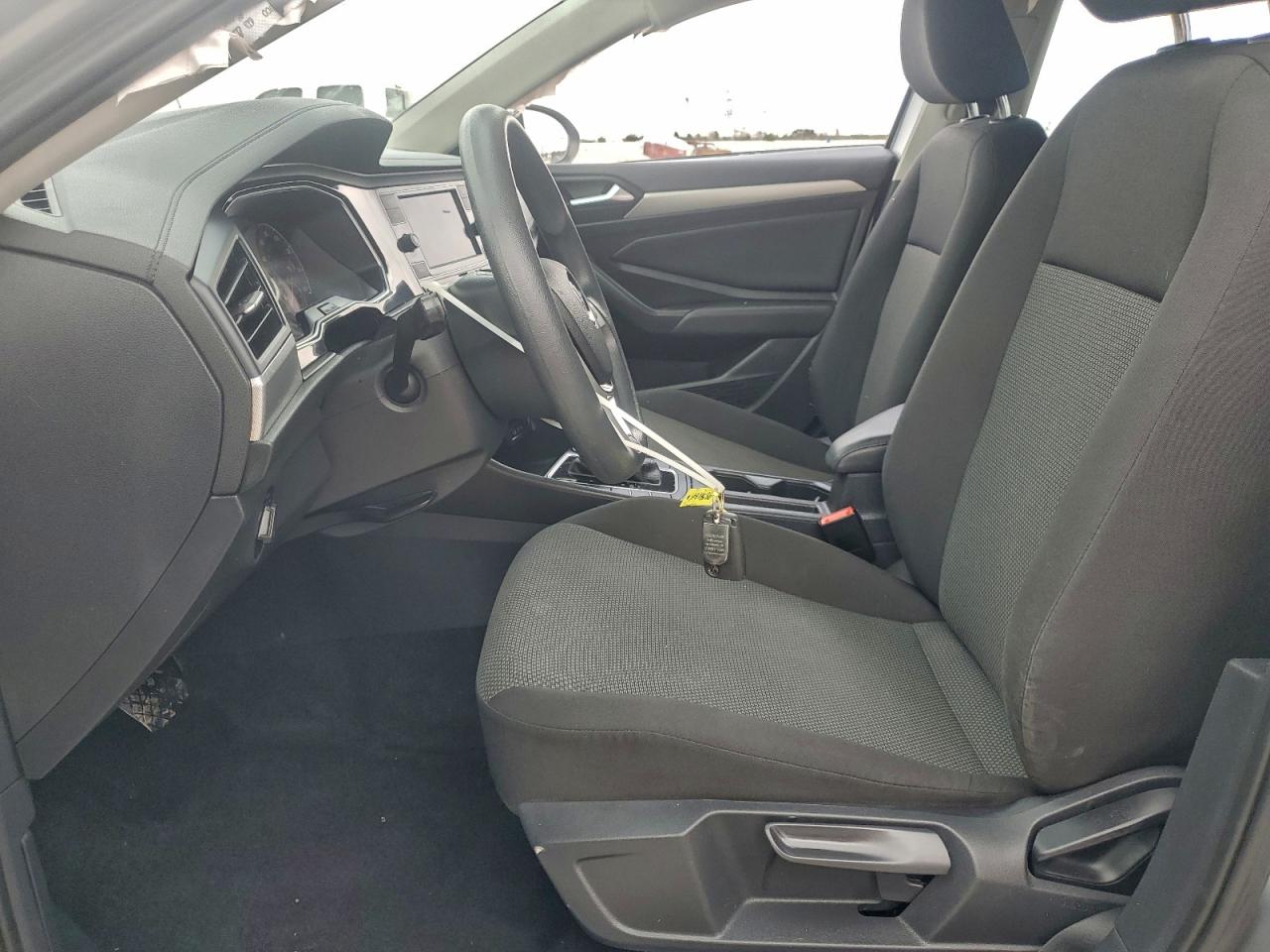 Volkswagen Jetta S Image 7