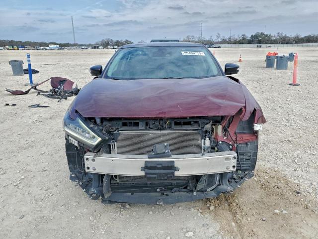 Nissan Maxima Platinum Image 12