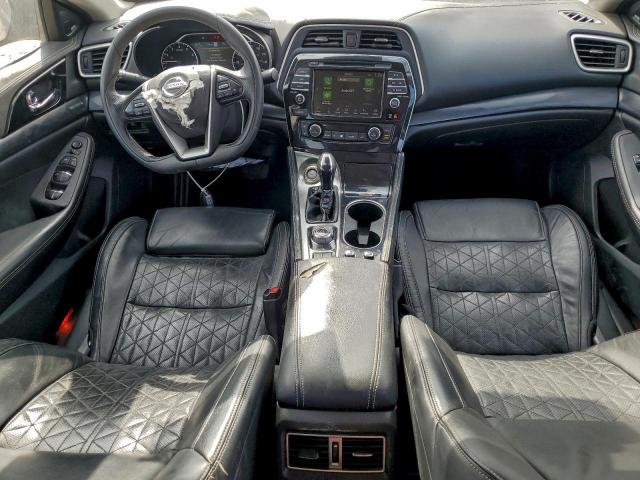 Nissan Maxima Platinum Image 8